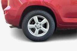 Punainen Toyota RAV4 2006 kuva 9.