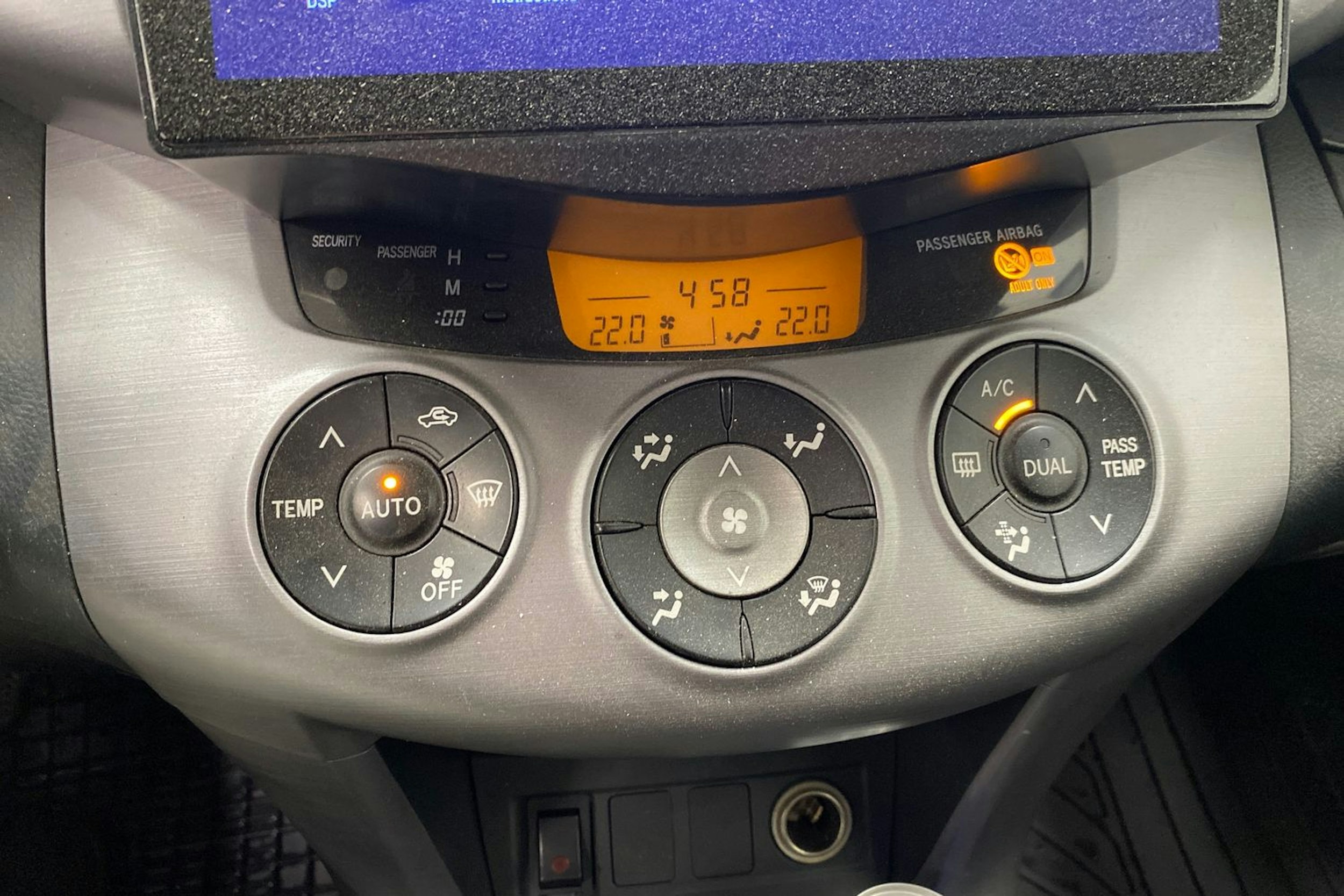 harmaa Toyota RAV4 2006 kuva 14.