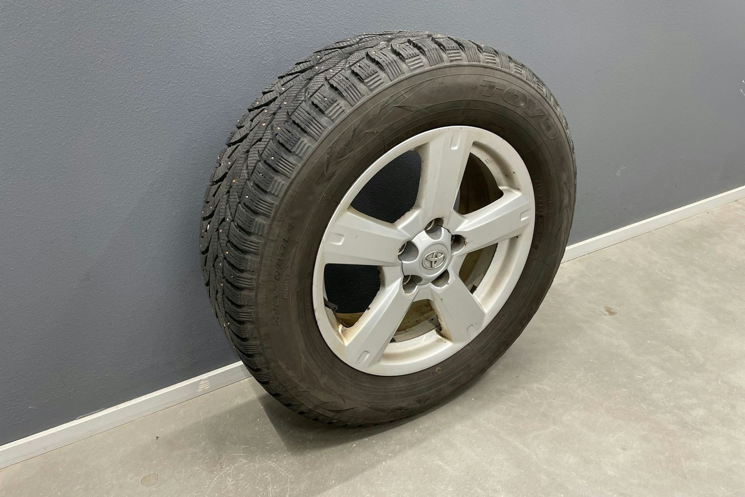 musta Toyota RAV4 2006 kuva 11.