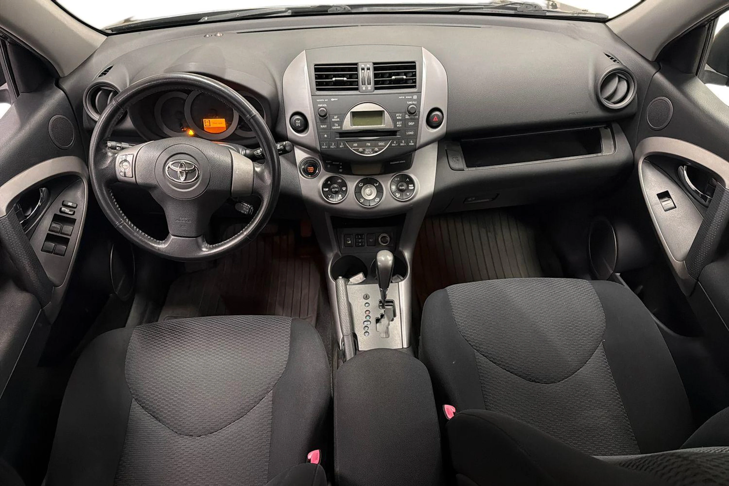 harmaa Toyota RAV4 2006 kuva 7.