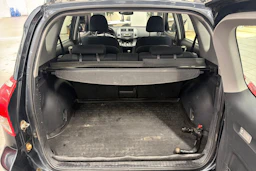 harmaa Toyota RAV4 2006 kuva 10.