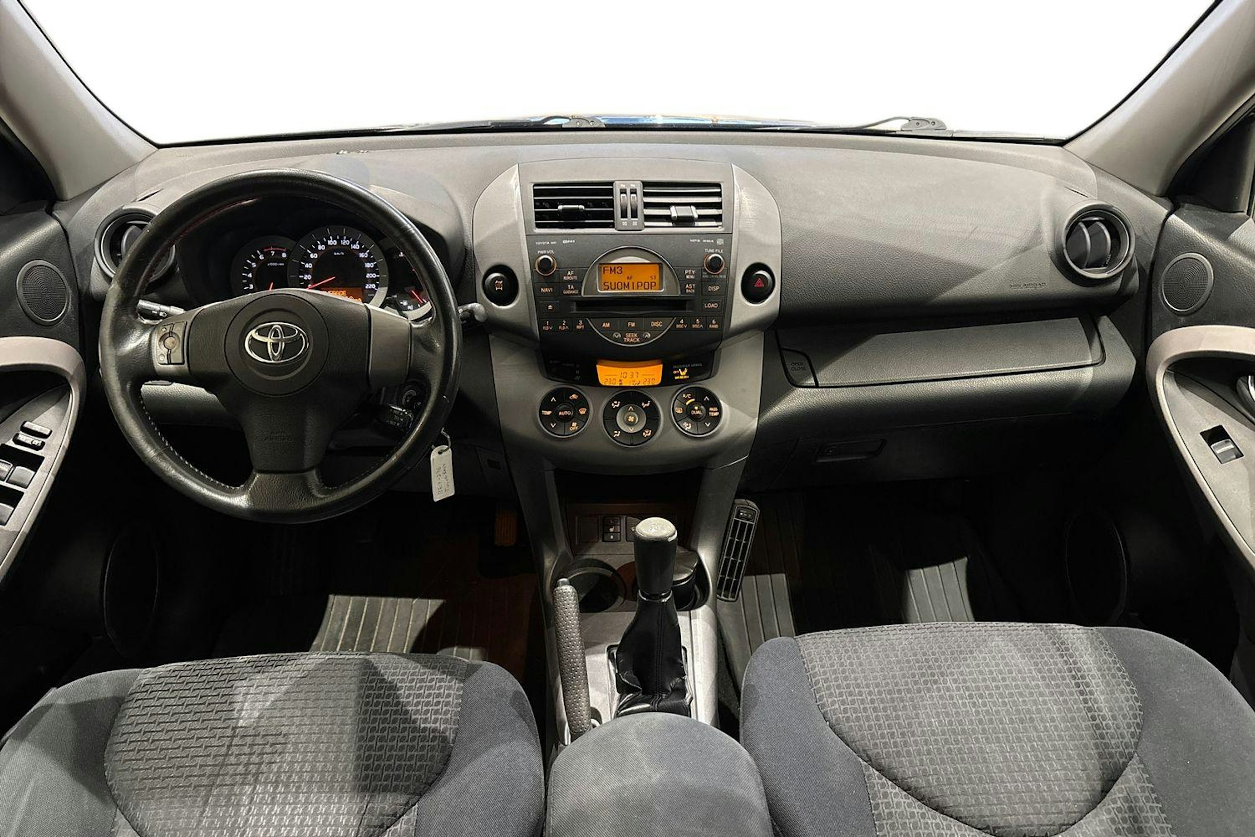 musta Toyota RAV4 2007 kuva 9.