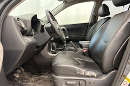 harmaa Toyota RAV4 2007 kuva 16.