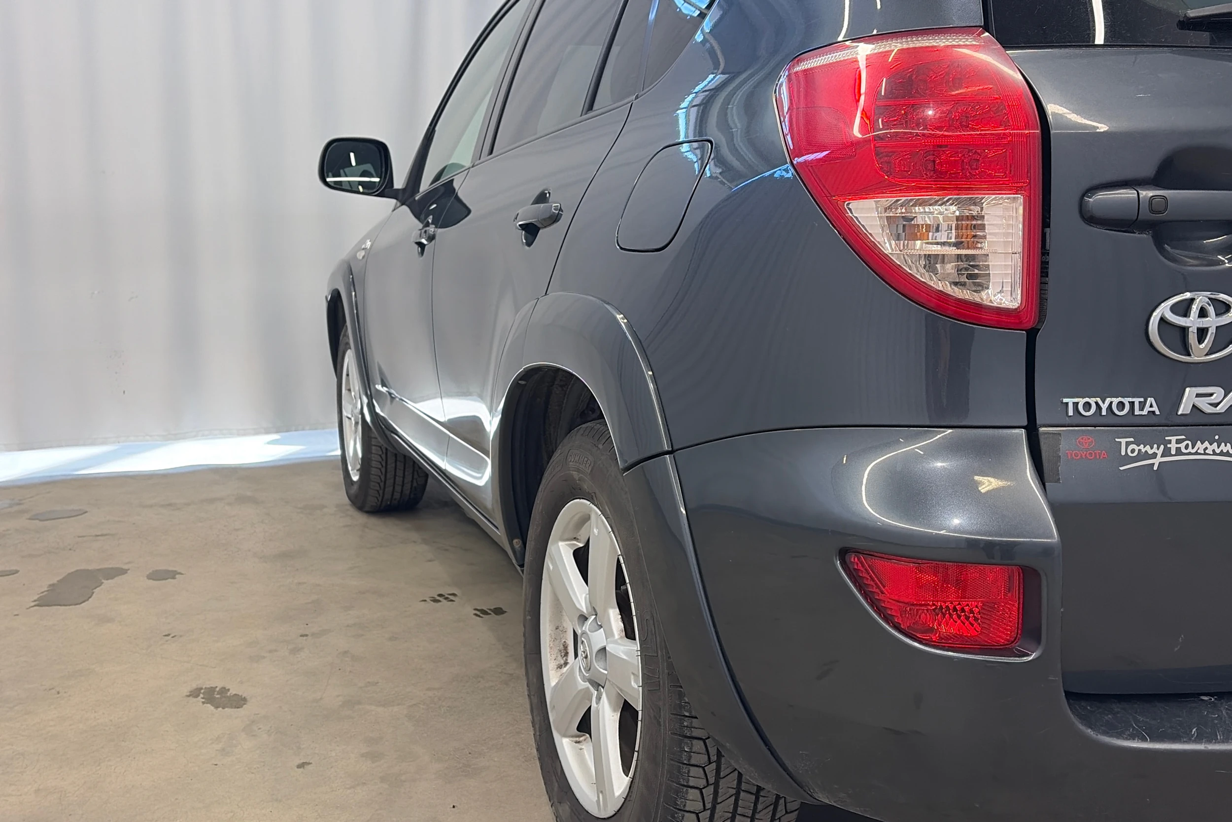 harmaa Toyota RAV4 2007 kuva 29.