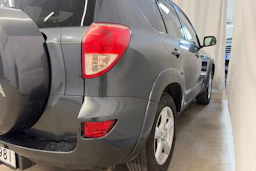 harmaa Toyota RAV4 2007 kuva 30.