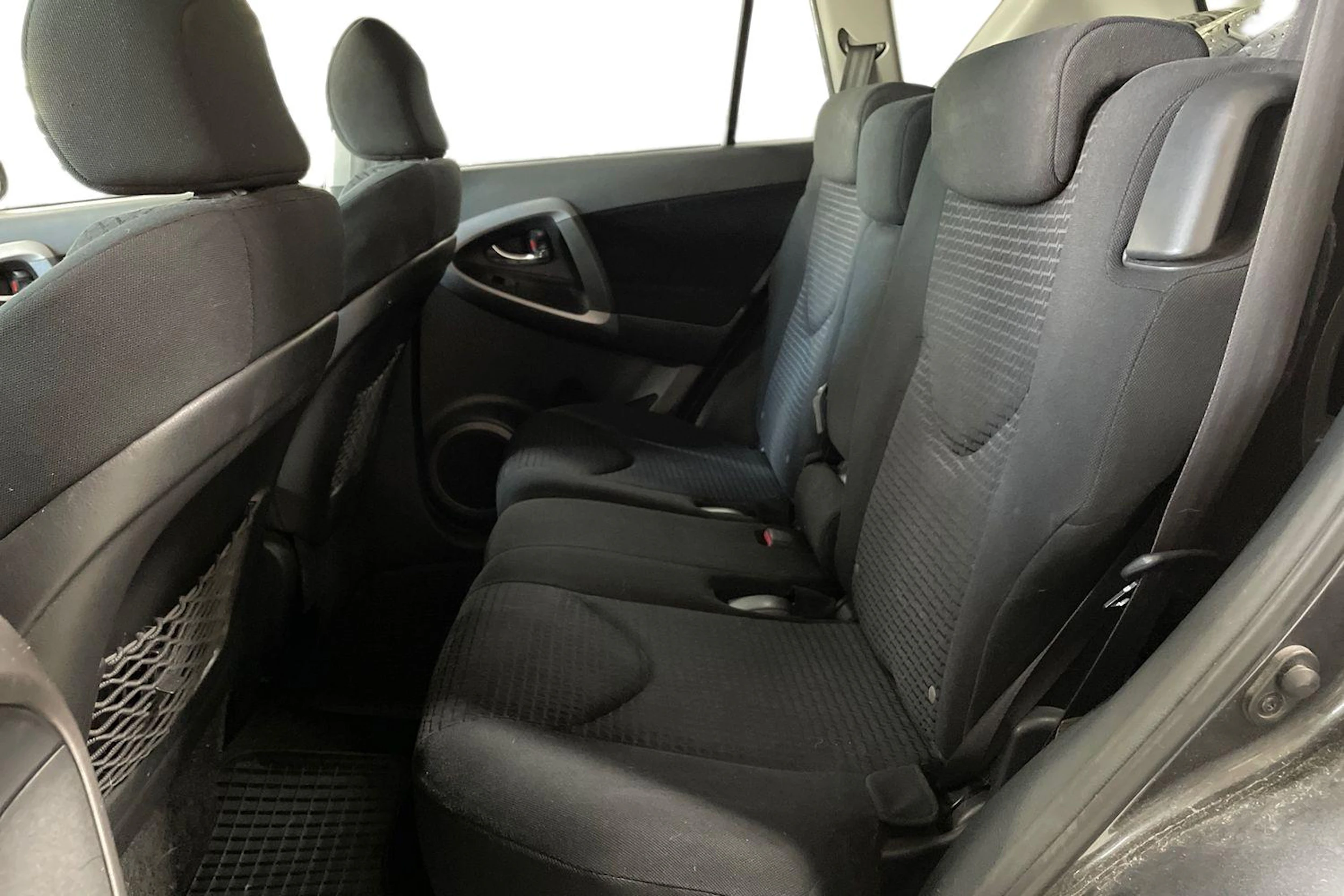 Harmaa Toyota RAV4 2008 kuva 8.