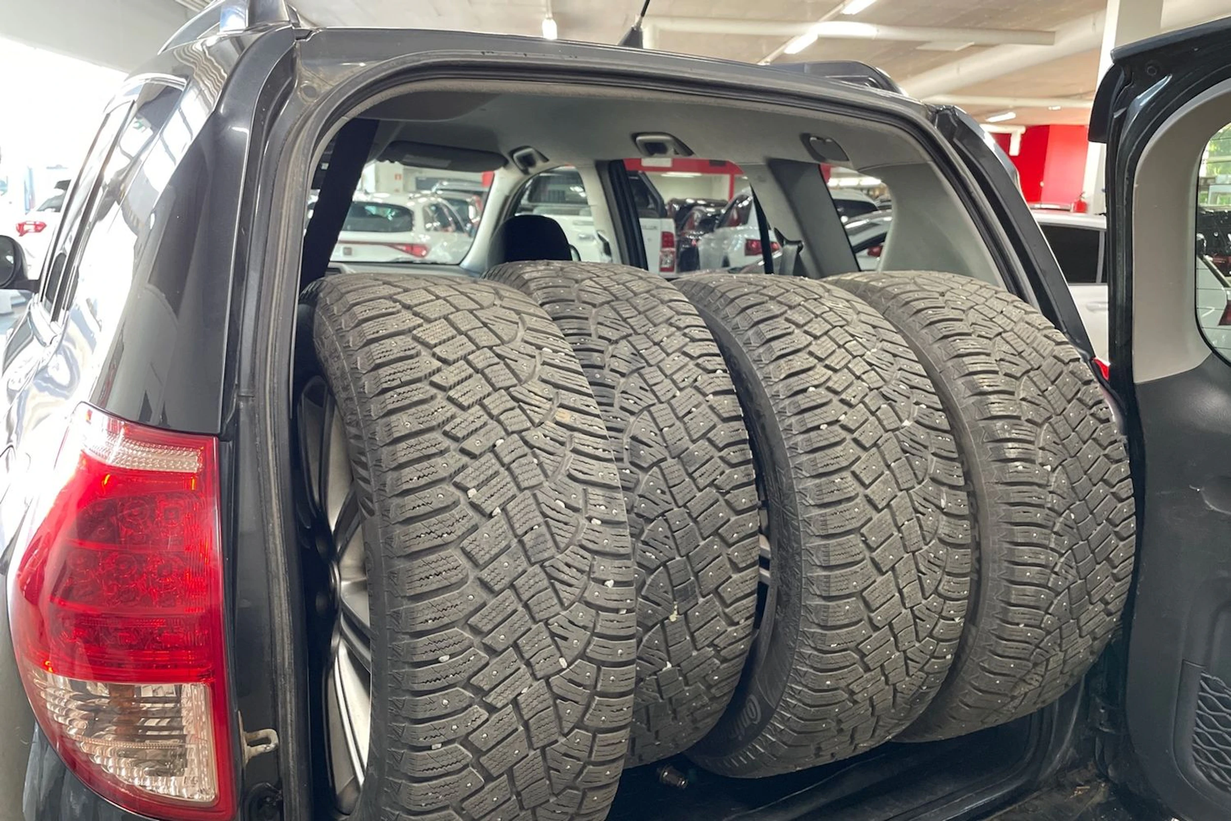Harmaa Toyota RAV4 2008 kuva 15.