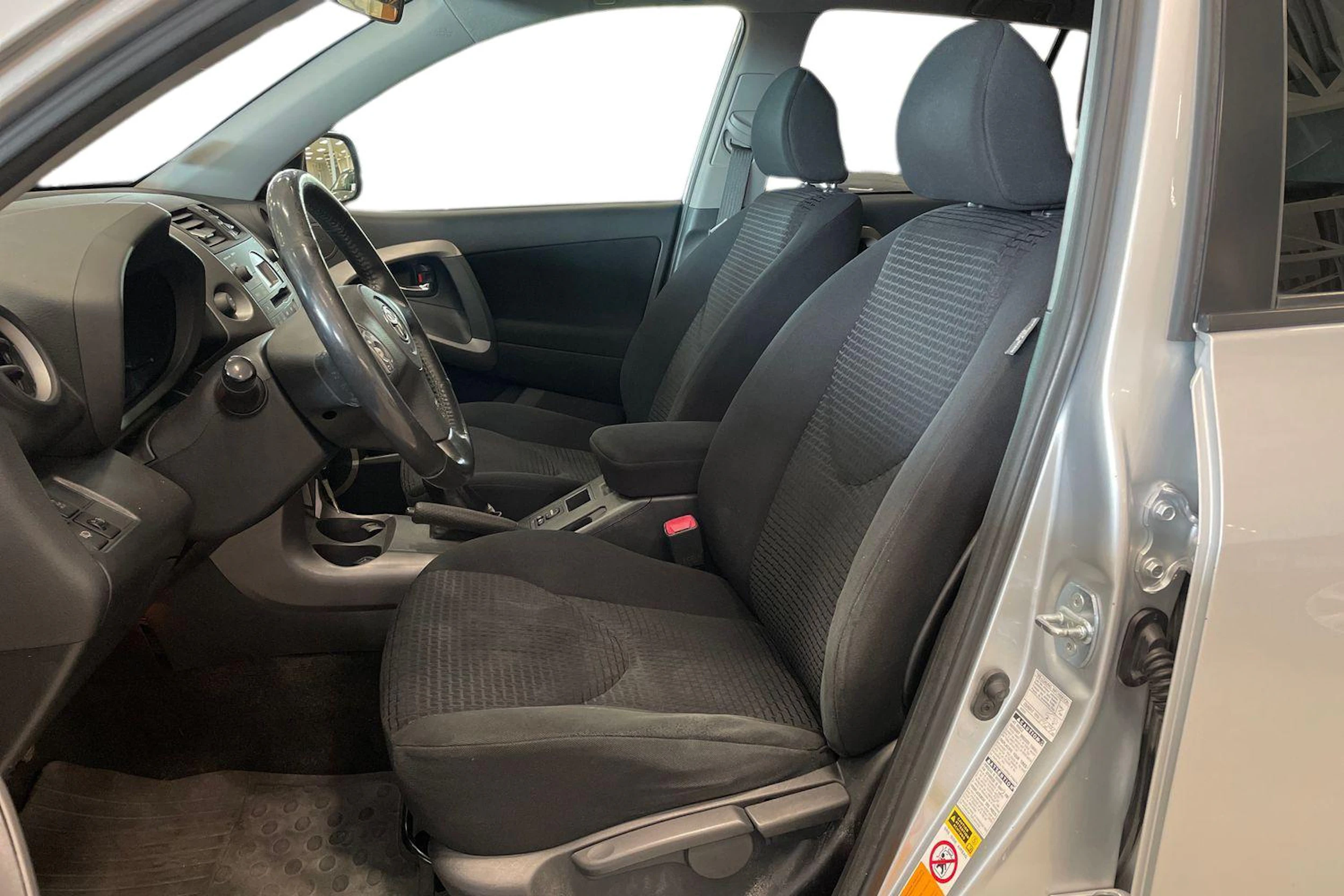 met. hopea Toyota RAV4 2008 kuva 6.