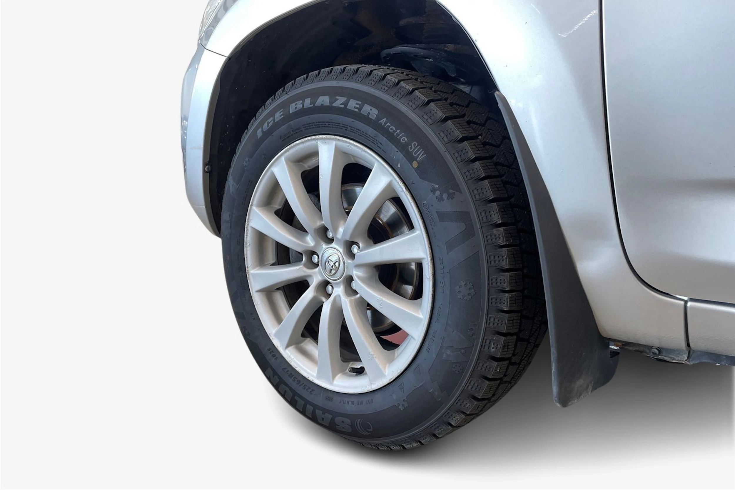 met. hopea Toyota RAV4 2008 kuva 9.