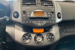 met. hopea Toyota RAV4 2008 kuva 17.