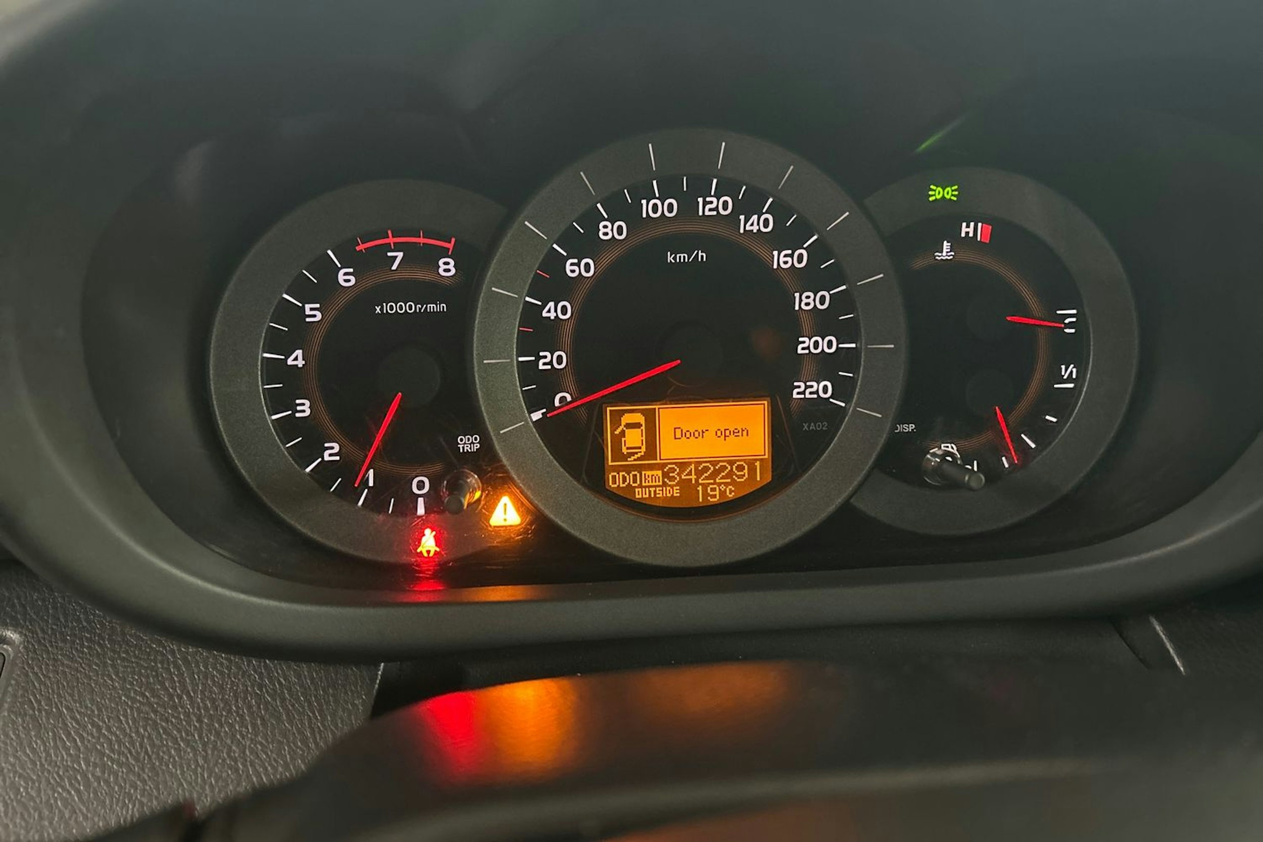 punainen Toyota RAV4 2008 kuva 17.