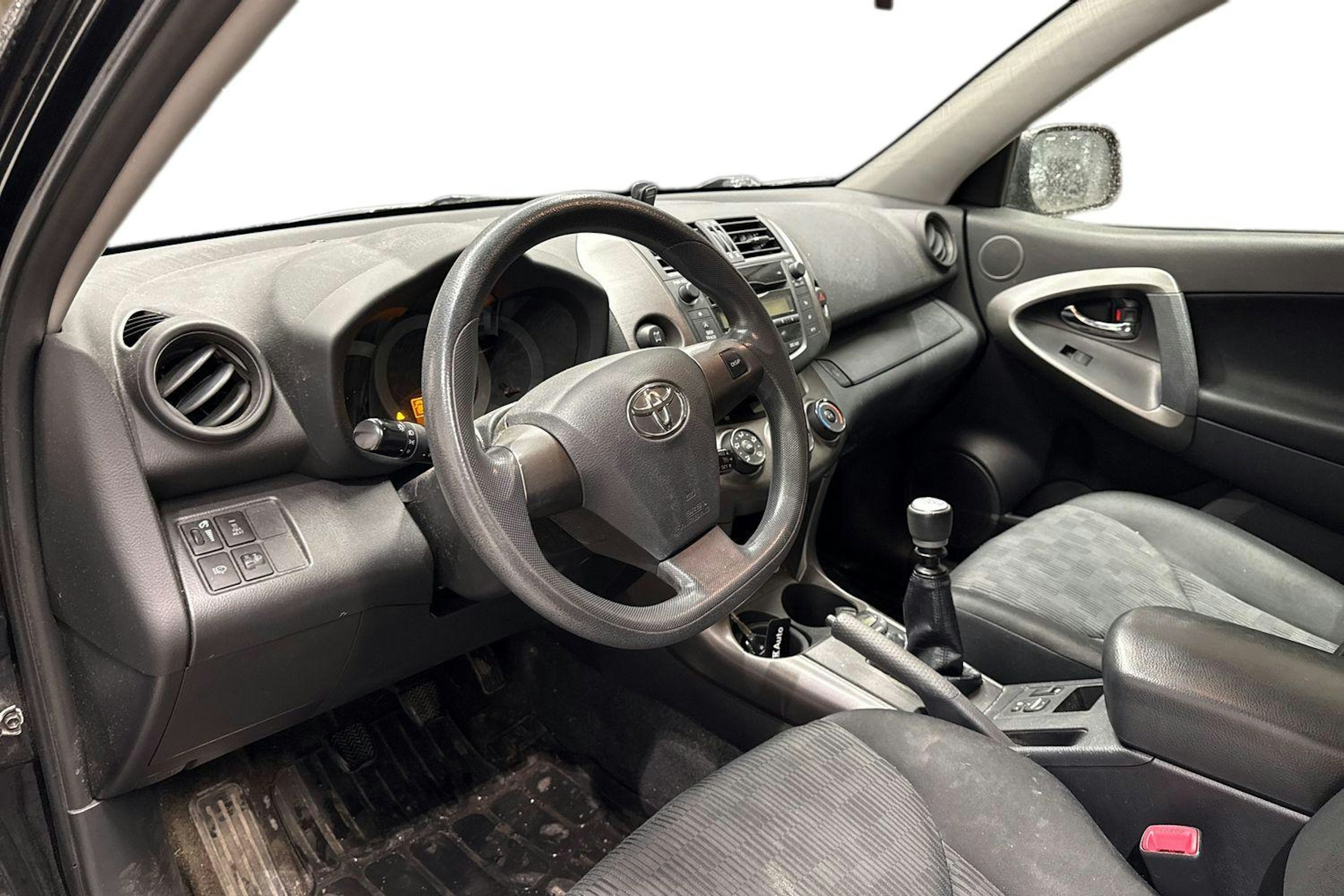 musta Toyota RAV4 2011 kuva 3.