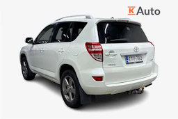 Valkoinen Toyota RAV4 2012 kuva 2.