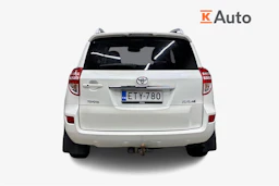 Valkoinen Toyota RAV4 2012 kuva 3.