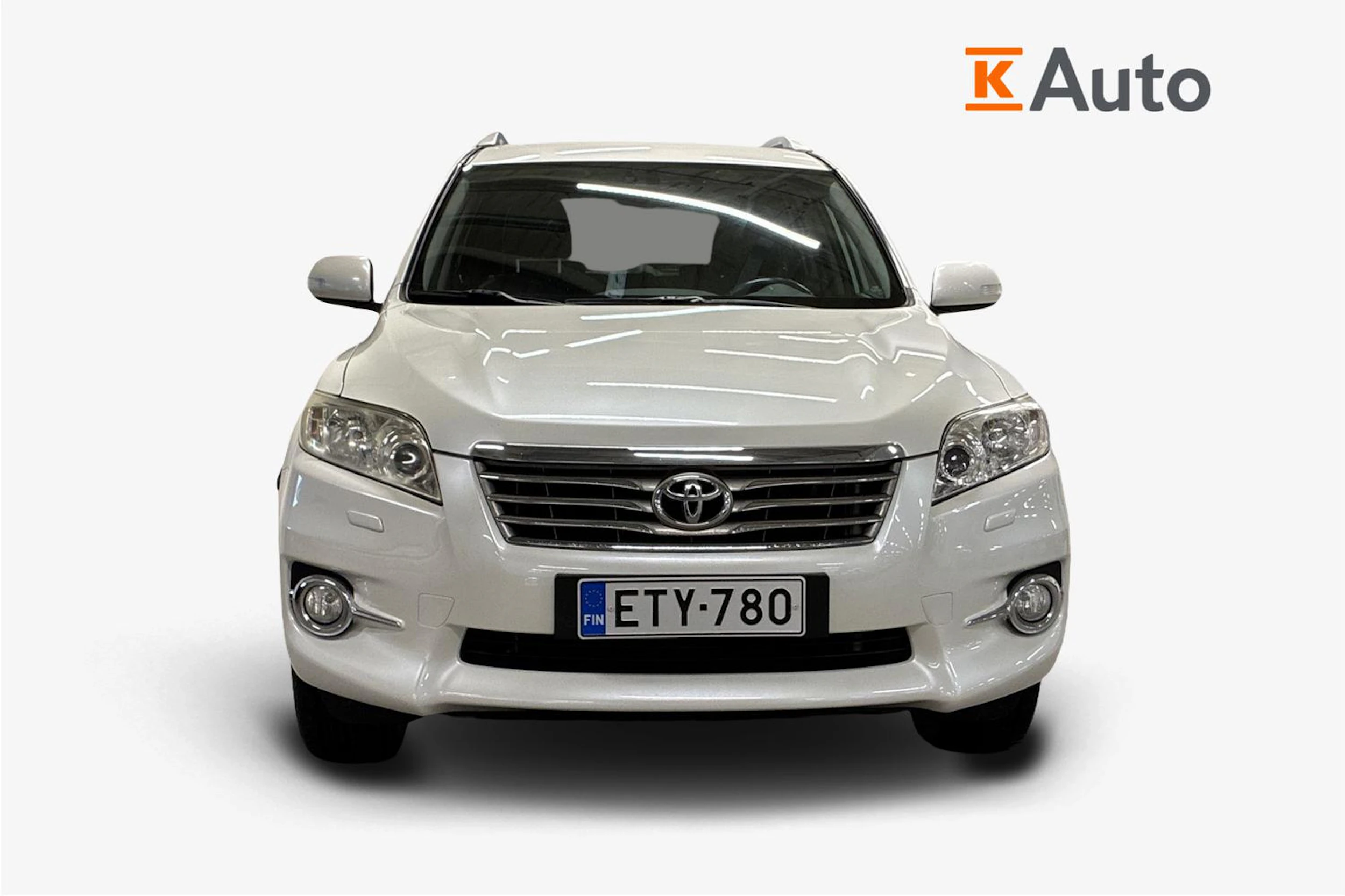 Valkoinen Toyota RAV4 2012 kuva 4.