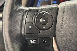 musta Toyota RAV4 2013 kuva 15.