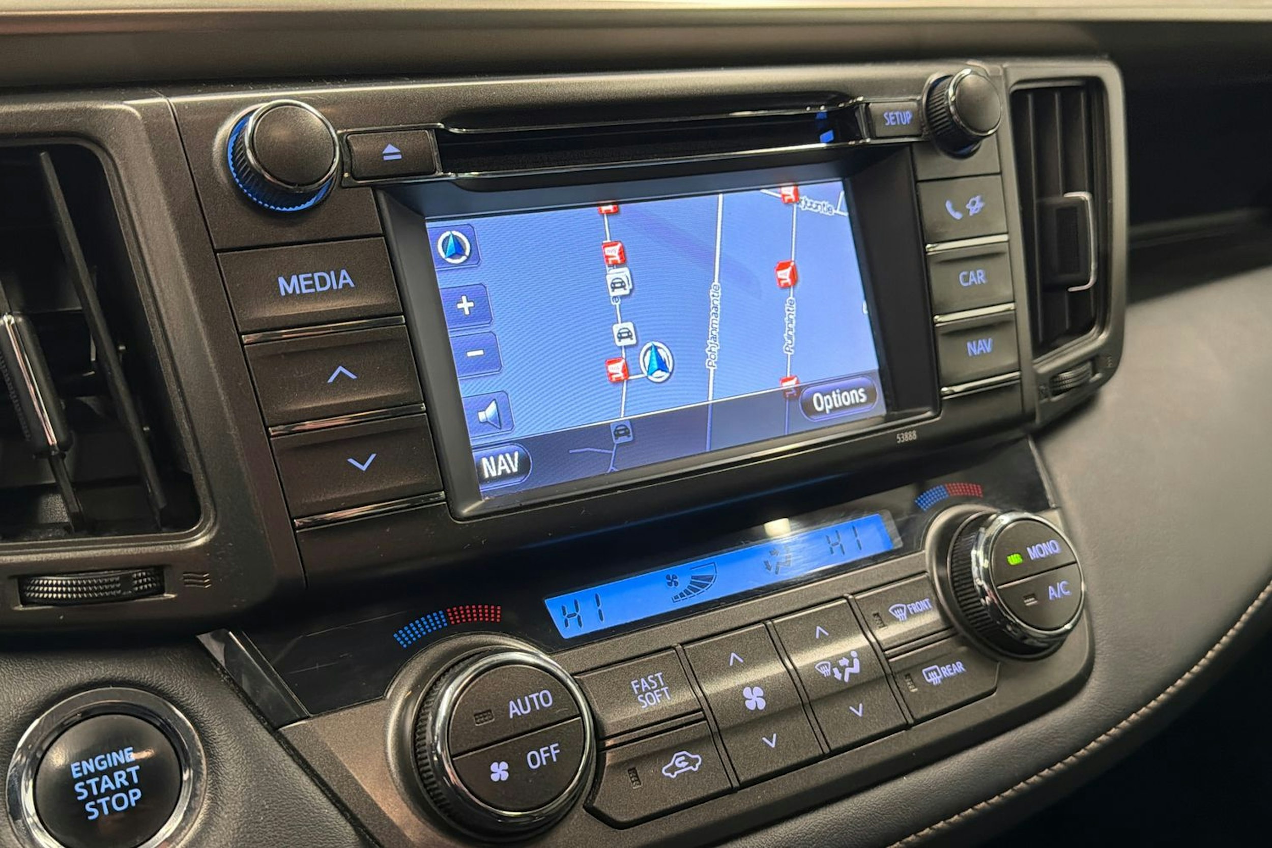 musta Toyota RAV4 2013 kuva 18.