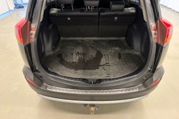 musta Toyota RAV4 2013 kuva 22.