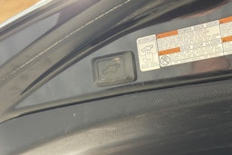 musta Toyota RAV4 2013 kuva 23.