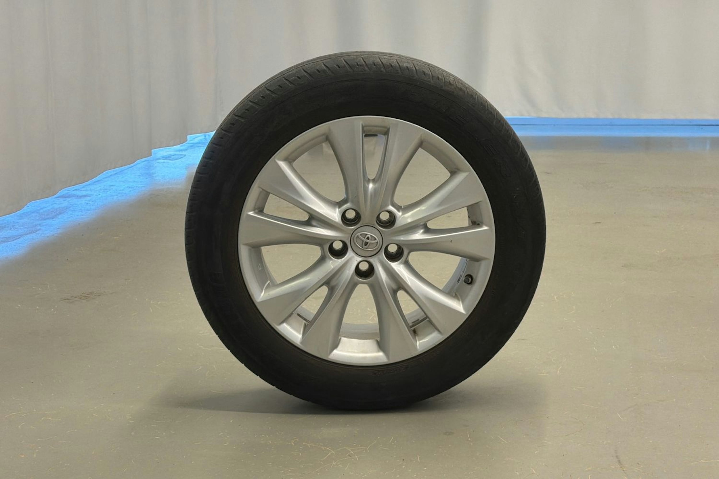 musta Toyota RAV4 2013 kuva 25.