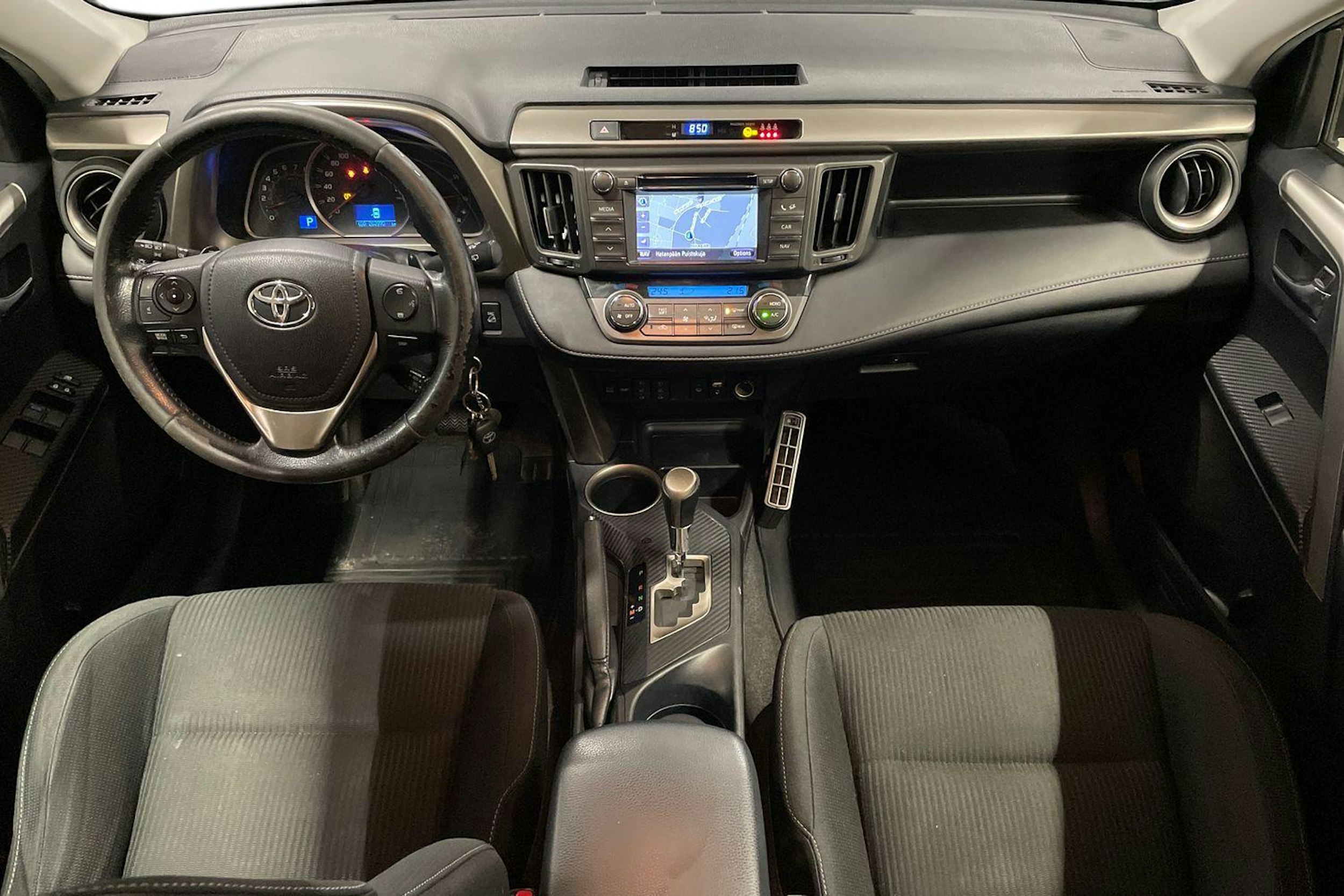 Harmaa Toyota RAV4 2013 kuva 9.