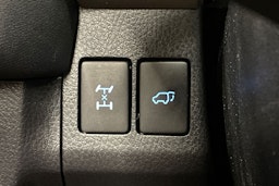 Harmaa Toyota RAV4 2013 kuva 23.