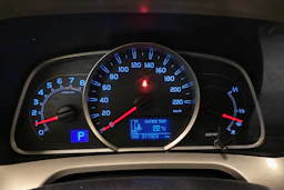 harmaa Toyota RAV4 2013 kuva 23.