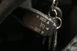 harmaa Toyota RAV4 2013 kuva 27.
