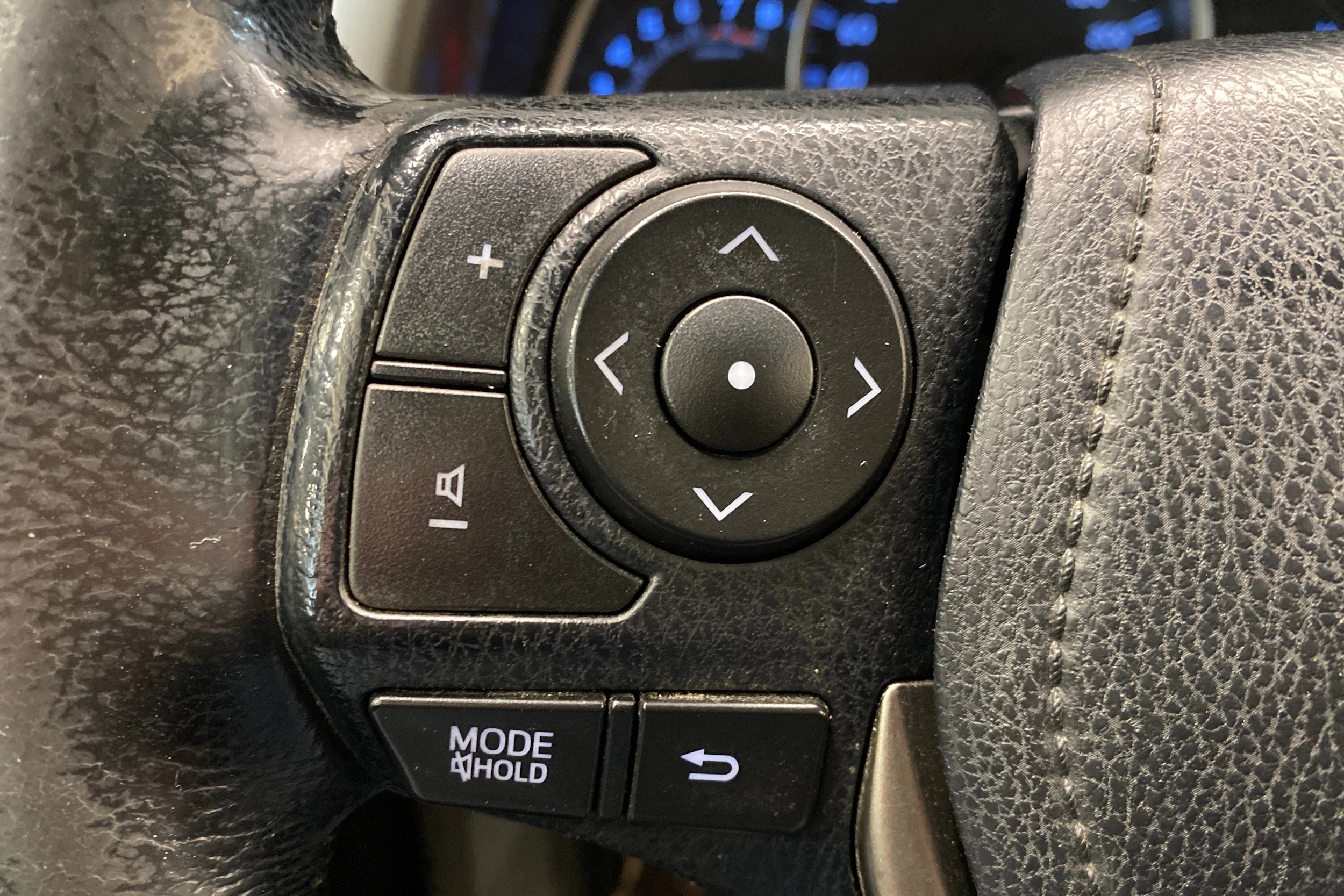 harmaa Toyota RAV4 2013 kuva 29.
