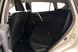 valkoinen Toyota RAV4 2014 kuva 11.