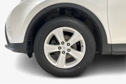 valkoinen Toyota RAV4 2014 kuva 12.