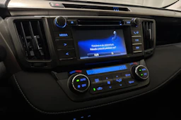 valkoinen Toyota RAV4 2014 kuva 22.