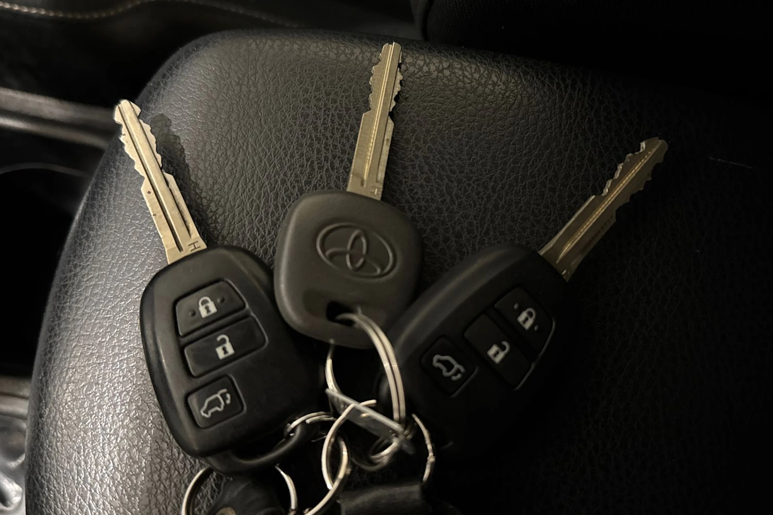 valkoinen Toyota RAV4 2014 kuva 24.
