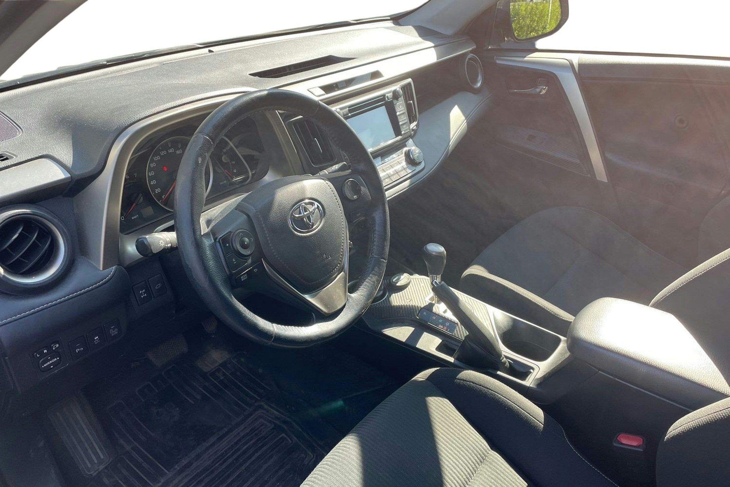 ruskea (beige) Toyota RAV4 2014 kuva 3.