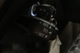 Harmaa Toyota RAV4 2014 kuva 19.