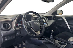Valkoinen Toyota RAV4 2014 kuva 6.