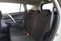 Valkoinen Toyota RAV4 2014 kuva 8.