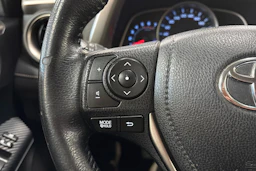 Valkoinen Toyota RAV4 2014 kuva 12.