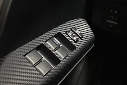 Valkoinen Toyota RAV4 2014 kuva 21.