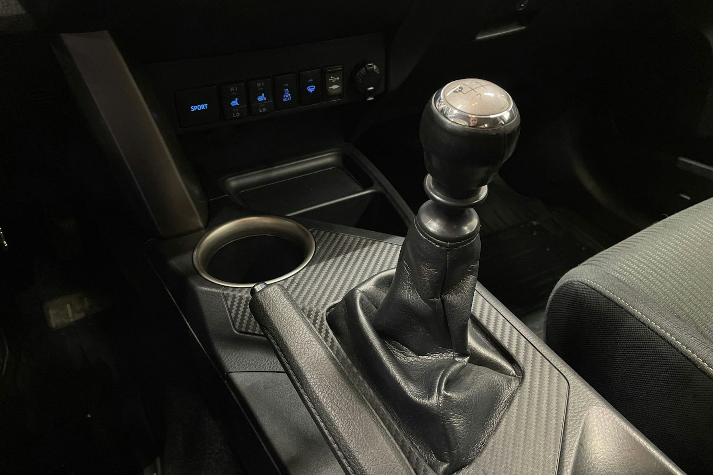 ruskea (beige) Toyota RAV4 2014 kuva 20.