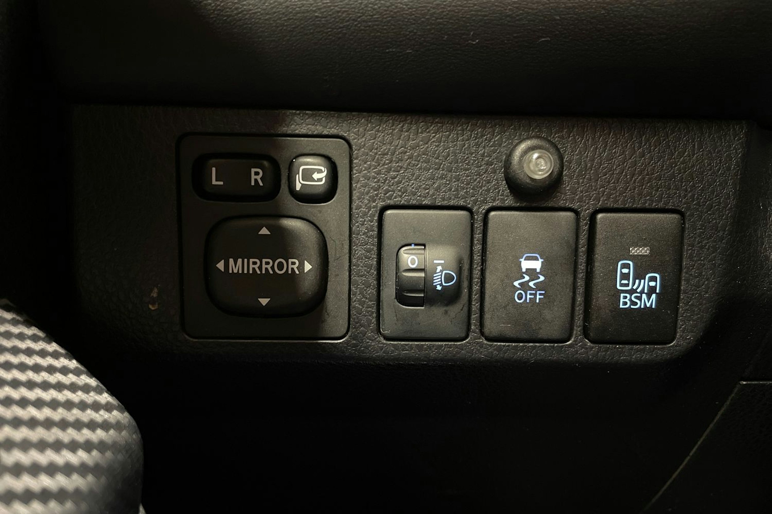 ruskea (beige) Toyota RAV4 2014 kuva 21.