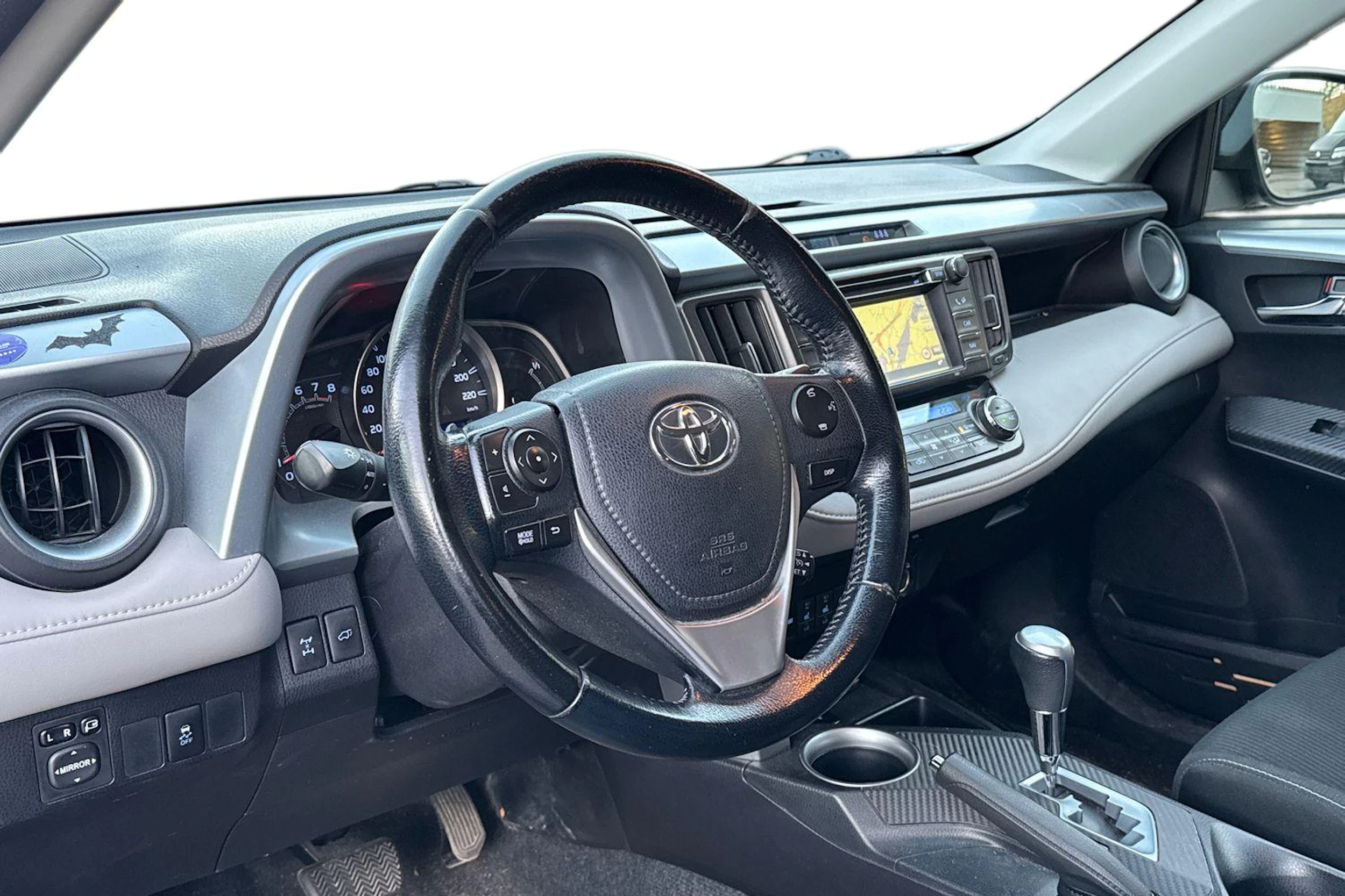 ruskea (beige) Toyota RAV4 2015 kuva 3.