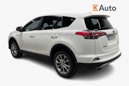 Valkoinen Toyota RAV4 2016 kuva 2.
