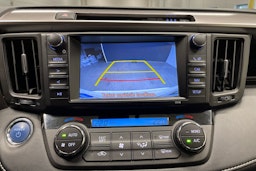 Valkoinen Toyota RAV4 2016 kuva 21.