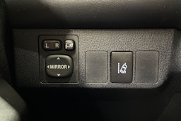 Valkoinen Toyota RAV4 2016 kuva 22.