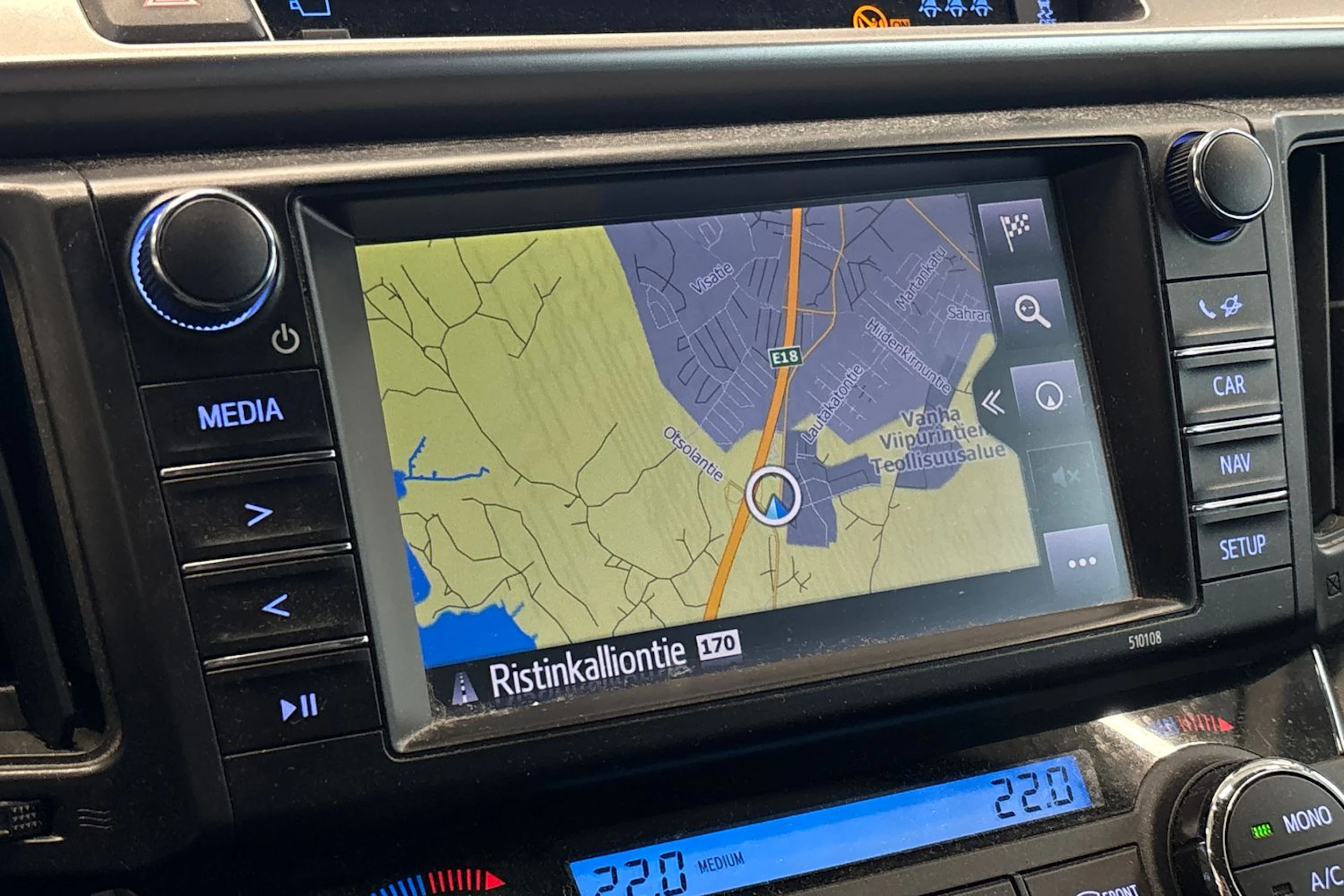 musta Toyota RAV4 2016 kuva 7.