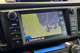 musta Toyota RAV4 2016 kuva 7.