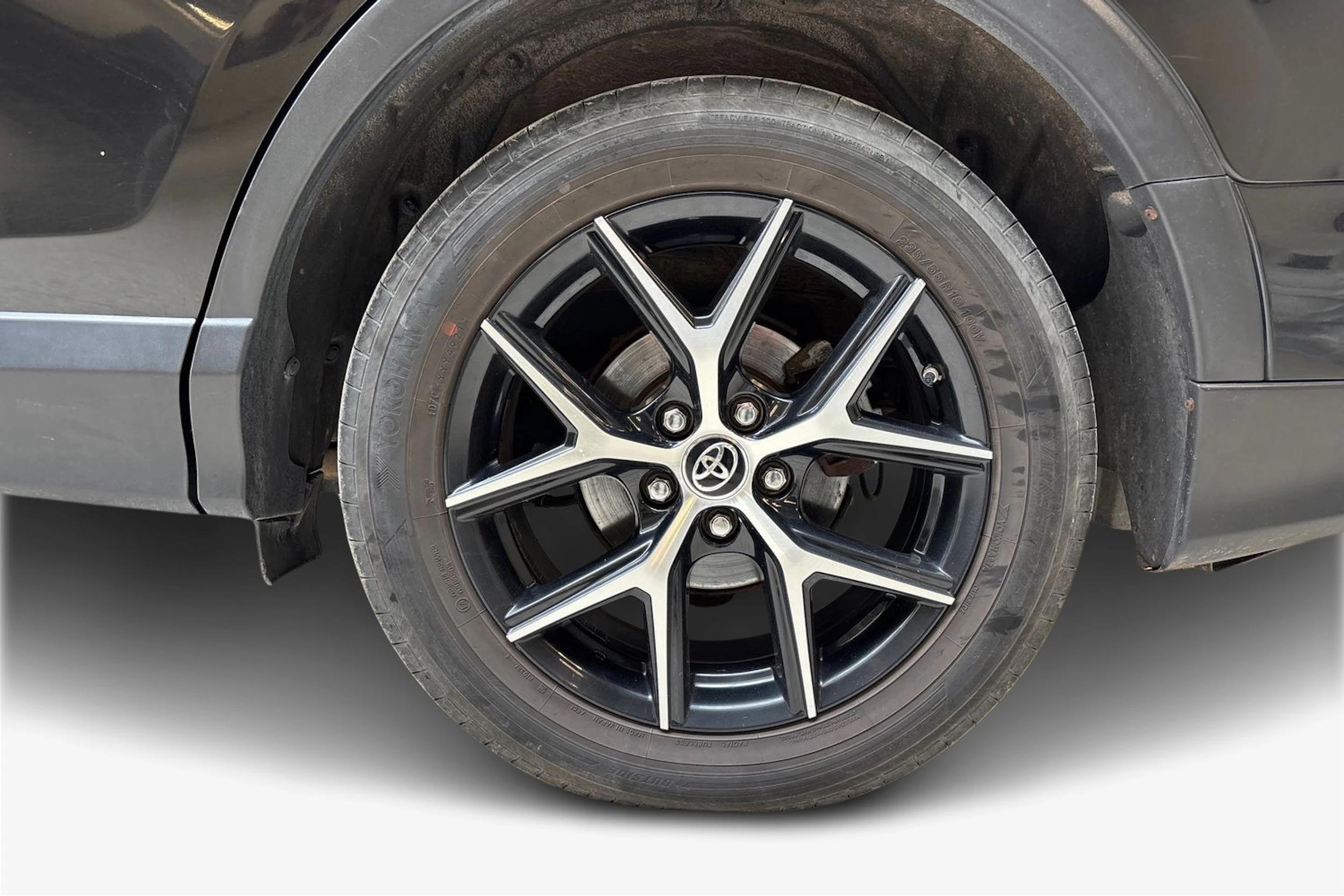 Musta Toyota RAV4 2016 kuva 12.