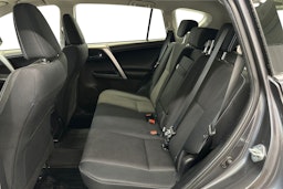 harmaa Toyota RAV4 2016 kuva 10.