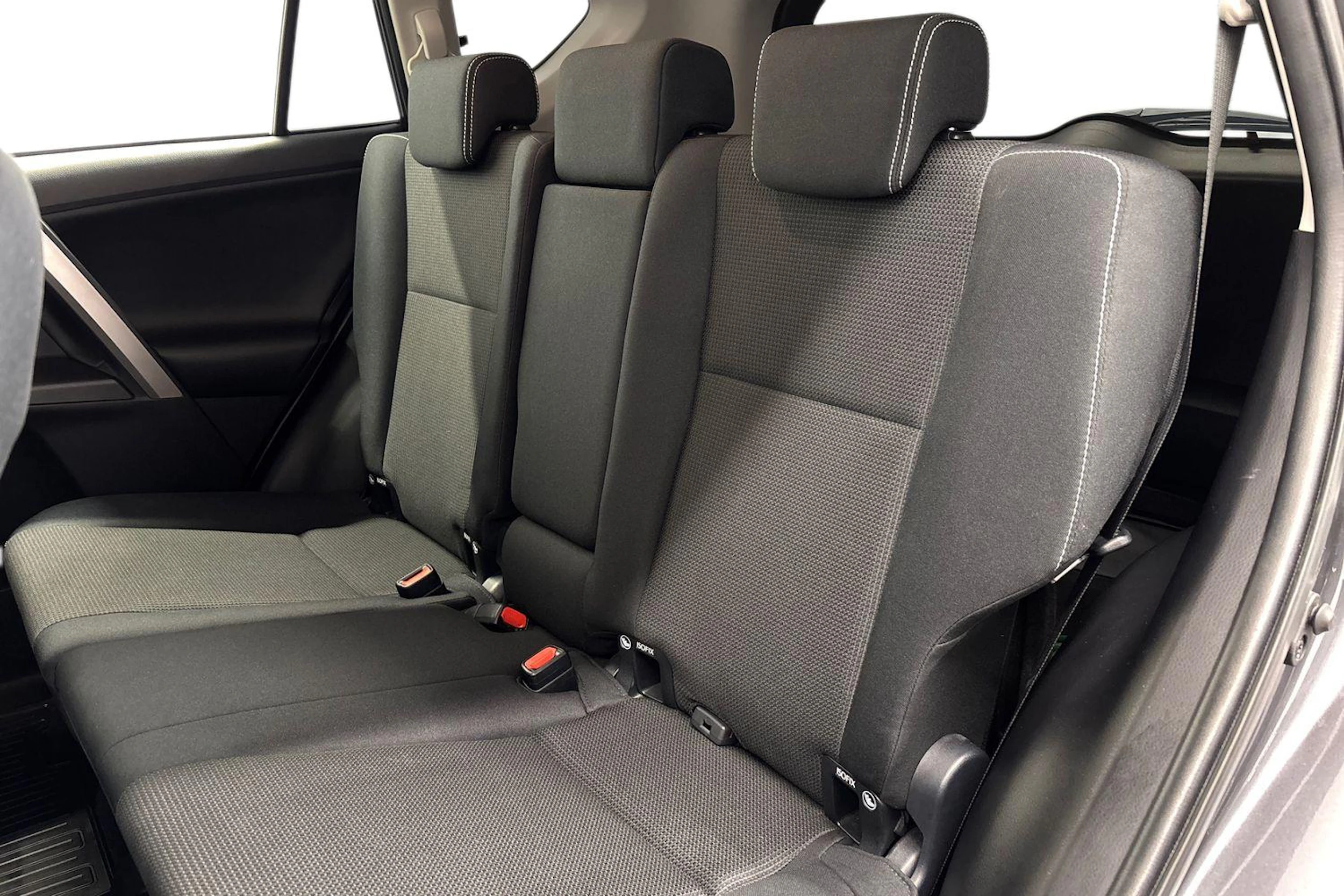 harmaa Toyota RAV4 2016 kuva 8.